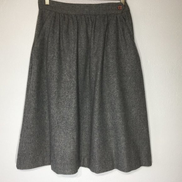 Vintage 70's Grey Minimalist Skirt, Retro Causal Work Skirt, Boho Hippie Office - Picture 10 of 10